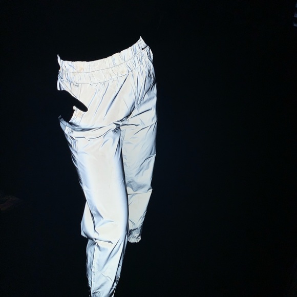 🔦🔦🔦 Reflective Jogger Pants - Picture 3 of 8